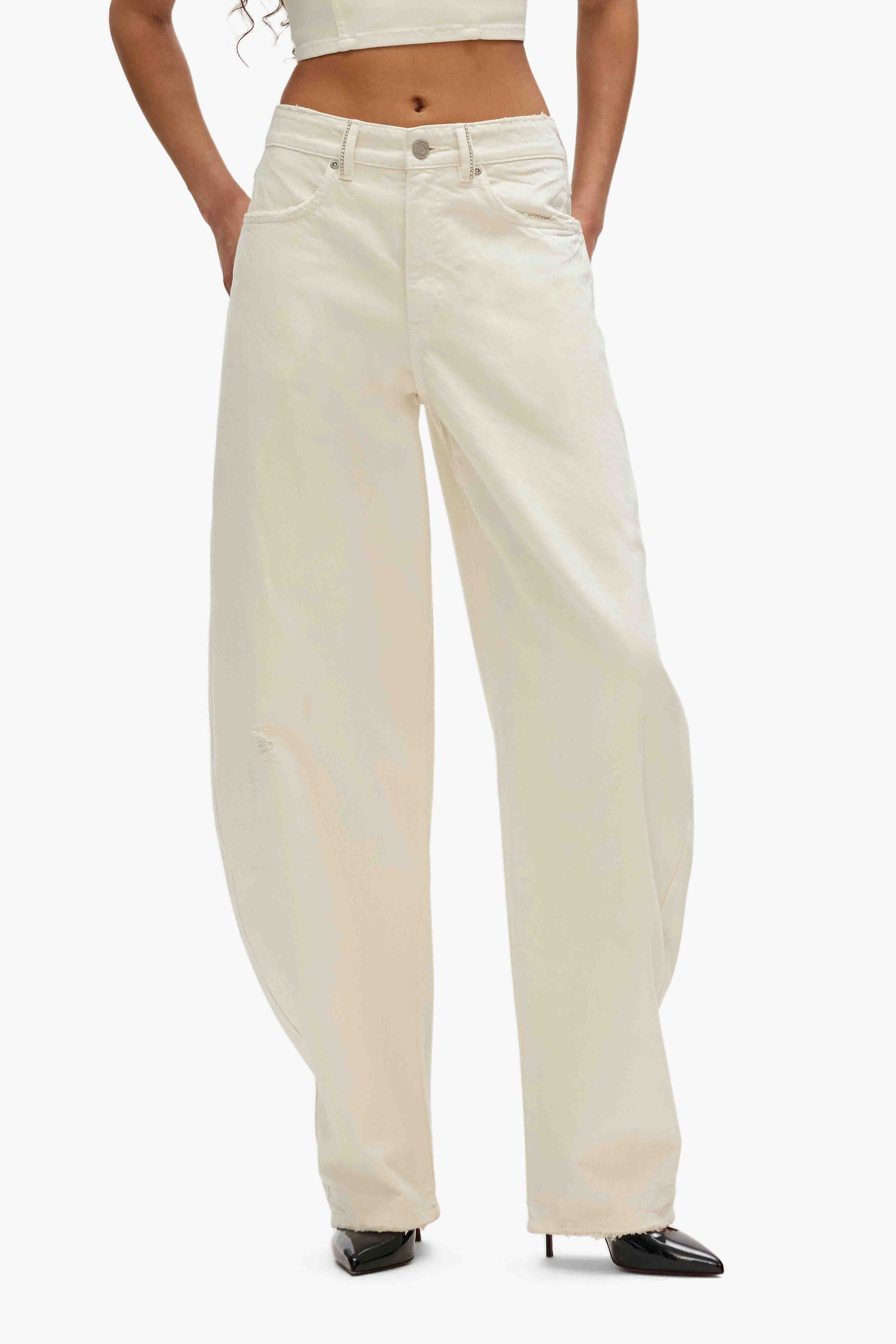 Barrel Fit Jean - Image 4